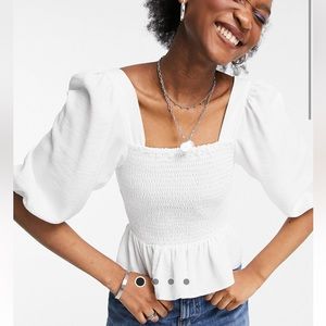 New Look Shirred Body Blouse with Volume Balloon Sleeves